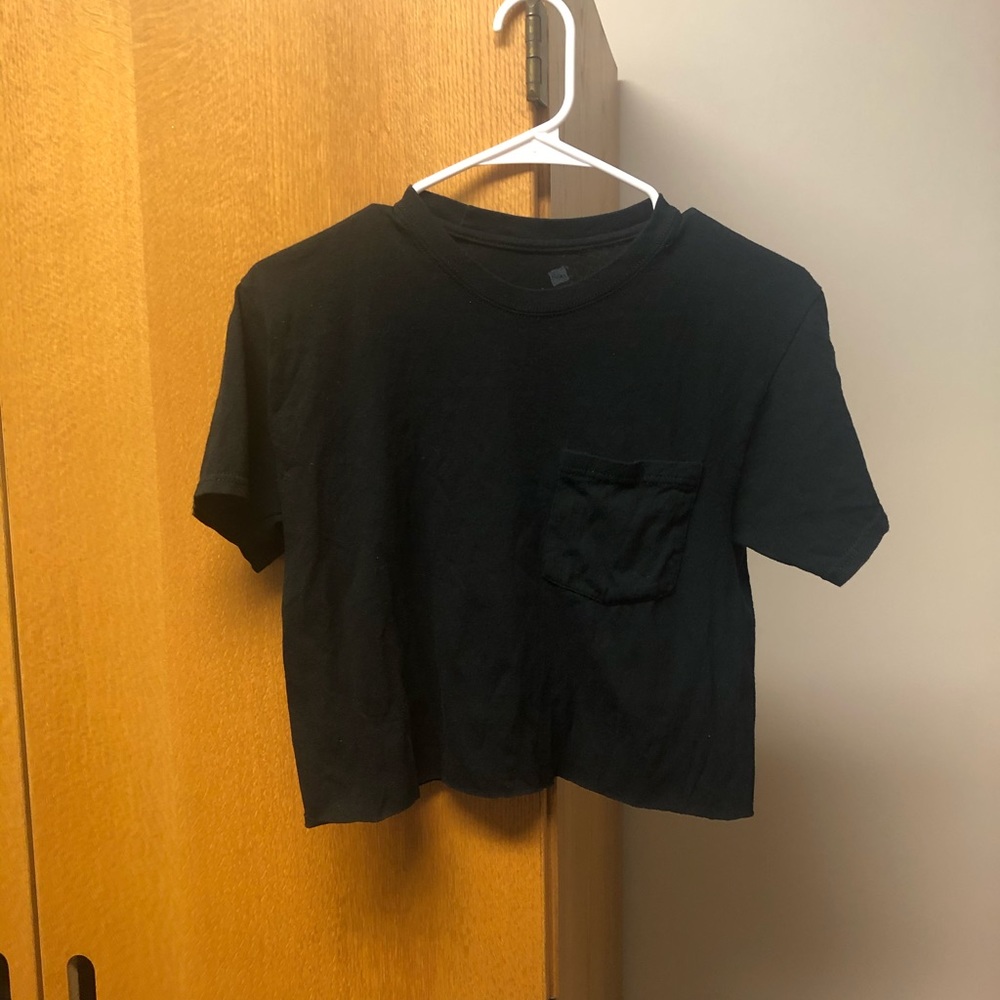 FREE W/ BUNDLE Cropped Black Tee with Pocket
